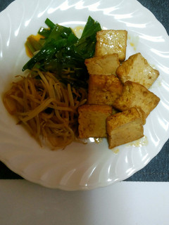 ピリ辛!もやしとニラ揚げ豆腐のゴヒージョ-レシピのメイン写真