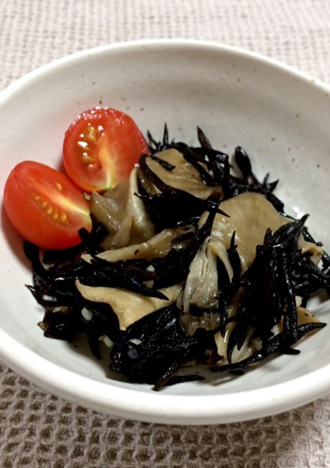 低糖質☆レンジで♪ひじきと舞茸の和え物-レシピのメイン写真