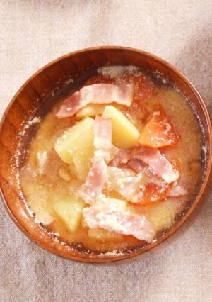まろやか美味☆野菜とベーコンの豆乳味噌汁-レシピのメイン写真