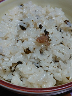 香りよし✨梅わかめご飯-レシピのメイン写真