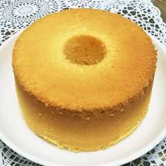 รูปของ ふんわり米粉のシフォンケーキ