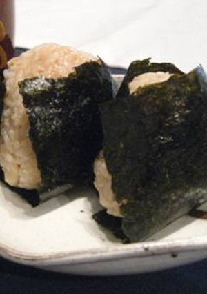 筍御飯、おにぎりにして~\(-o-)/-レシピのメイン写真