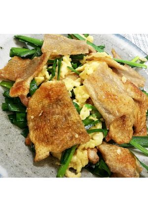 あっさり塩味♪鶏皮にらたま★動画あり★-レシピのメイン写真
