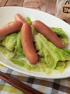 材料4つ★ウィンナーとキャベツの白だし煮-レシピのメイン写真