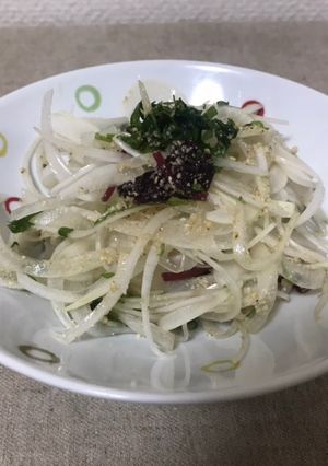 簡単！新玉ねぎのスライス♪大葉梅干し-レシピのメイン写真
