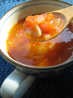 新玉ねぎと挽き肉のトマトカレースープ-レシピのメイン写真