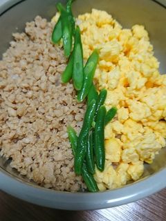 簡単!そぼろ丼(鶏)-レシピのメイン写真