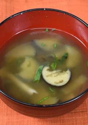 茄子とキノコの味噌汁-レシピのメイン写真