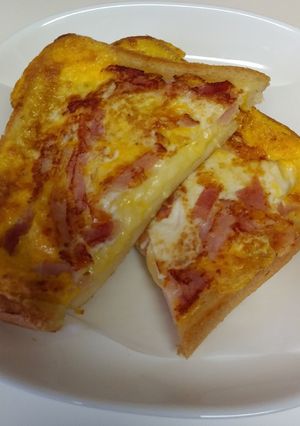 トローリチーズのベーコンエッグトースト-レシピのメイン写真