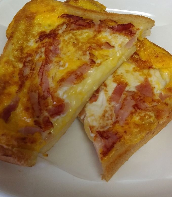 トローリチーズのベーコンエッグトースト-レシピのメイン写真