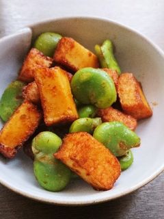 そら豆と厚揚げ簡単甜麺醤炒め♪-レシピのメイン写真