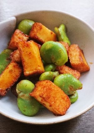 そら豆と厚揚げ簡単甜麺醤炒め♪-レシピのメイン写真