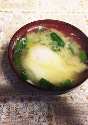 忙しい朝10分で作るニラ玉パンチ味噌汁-レシピのメイン写真