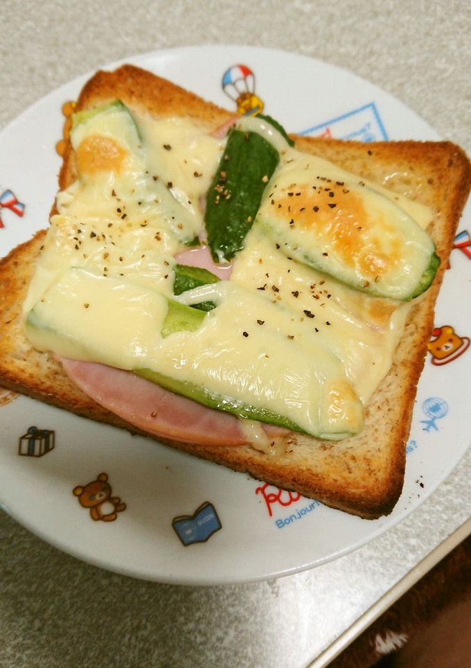 ★ハムときゅうりとチーズのトースト-レシピのメイン写真