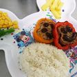 パプリカでお花ハンバーグ