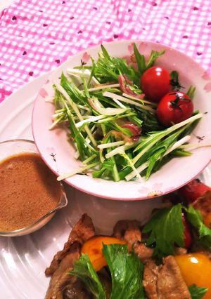 水菜とミョウガのゴマドレサラダ-レシピのメイン写真