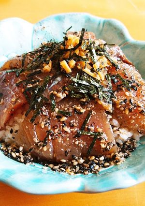 ハマチの漬け丼-レシピのメイン写真