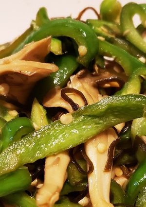 【低糖質】ピーマンと舞茸の塩昆布いため-レシピのメイン写真