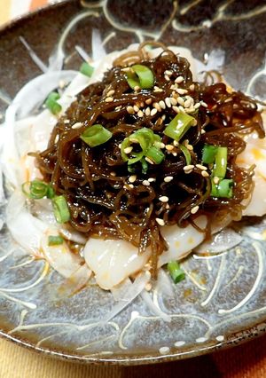 新玉葱ともずく、帆立のサラダ-レシピのメイン写真