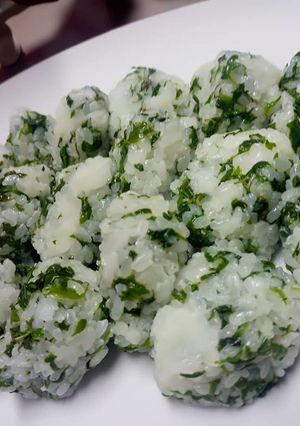 ウコギのにぎり飯-レシピのメイン写真