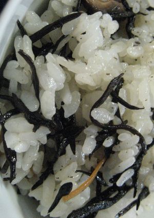残ったひじき煮で　ひじきごはん-レシピのメイン写真