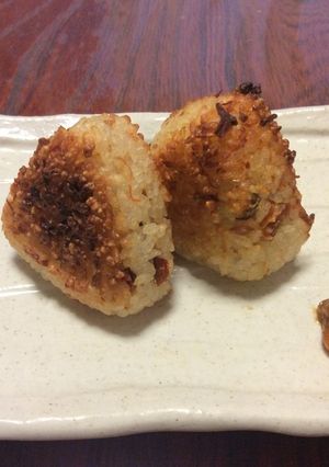 行楽シーズンに鮭魚醤油の焼きおにぎり-レシピのメイン写真
