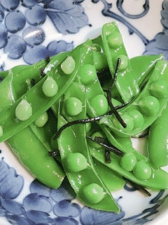 スナップエンドウの塩昆布エゴマ油和え-レシピのメイン写真