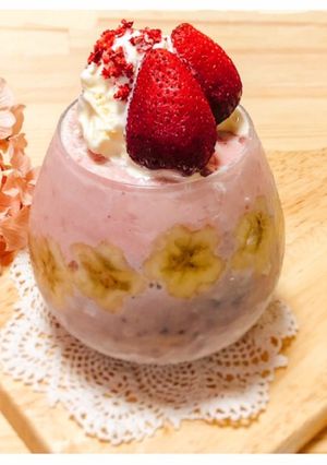 ブルーベリー×いちご斜めスムージー-レシピのメイン写真