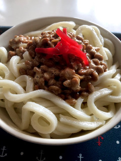 紅マヨ納豆うどん-レシピのメイン写真