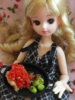 リカちゃんサイズ♡鶏肉のトマトステーキꕤ-レシピのメイン写真