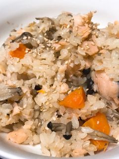 ズボラで美味!鮭炊き込みご飯&茶漬け-レシピのメイン写真