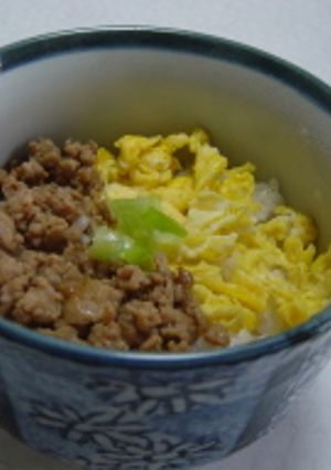 そぼろ丼-レシピのメイン写真
