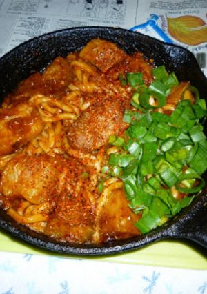 豚バラでポークチャップ～の焼きうどん-レシピのメイン写真