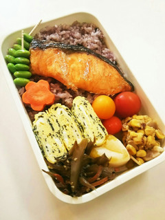 お弁当(4/24)鮭弁当-レシピのメイン写真