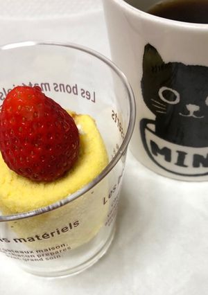 ロールちゃんで簡単♫苺のショートケーキ-レシピのメイン写真