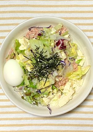 ボリューム満点！おかずになる豆腐サラダ♪-レシピのメイン写真