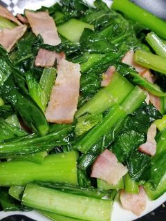 小松菜とベーコンの炒め物-レシピのメイン写真