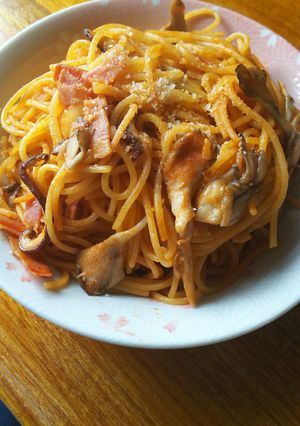 にんにく効いてる！椎茸ベーコンナポリタン-レシピのメイン写真