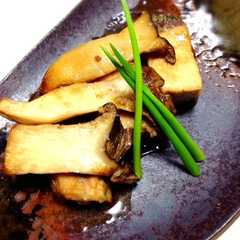 รูปของ 薬膳★エリンギとぶりの照り焼きステーキ