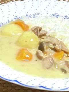 我が家のシチューオンライス-レシピのメイン写真