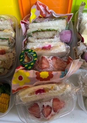 小学生遠足弁当はいちごサンド-レシピのメイン写真