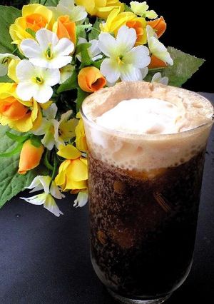 爽やかなコーラフロート　苺の香り-レシピのメイン写真