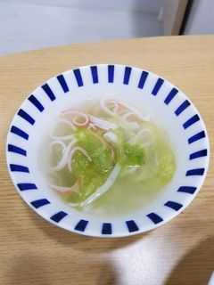 超簡単!!カニカマとレタスのスープ-レシピのメイン写真