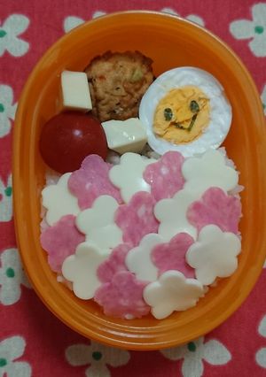 キャラ弁♥️お花-レシピのメイン写真