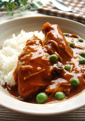手羽先＆きのこのレッドカレー-レシピのメイン写真