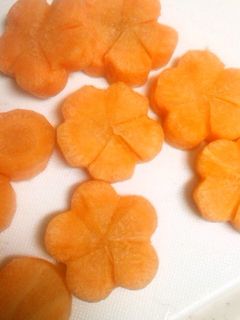 人参の飾り切り -レシピのメイン写真