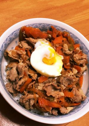 野菜ショウガ肉丼♡温玉付き♡-レシピのメイン写真