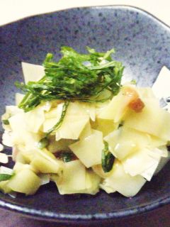 たけのこの姫皮で梅肉和え-レシピのメイン写真