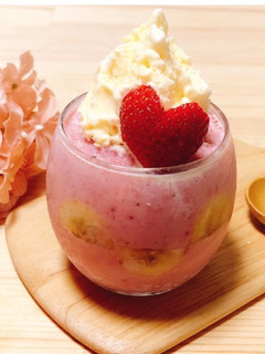 いちごとバナナのデザートスムージー。:°-レシピのメイン写真