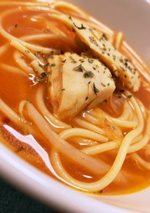 簡単ぶっ込みトマトとチキンのスープパスタ-レシピのメイン写真